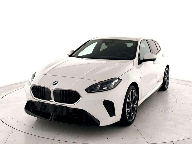 Alpinweiss Usata 2025 BMW 120 M Sport Utilitaria | 32.900 € (Super prezzo) - Immagine 1/4