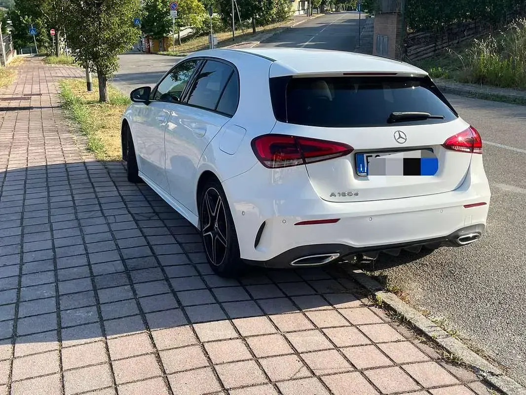Usata Mercedes A180 Premium 116 CV (85 kW) 2018 Berlina