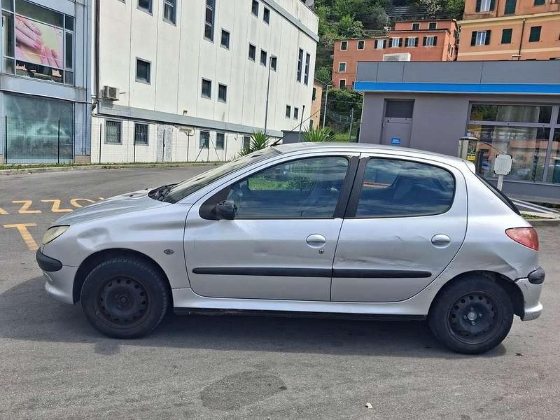 Usata Peugeot 206 75 CV (55 kW) 2003 Berlina