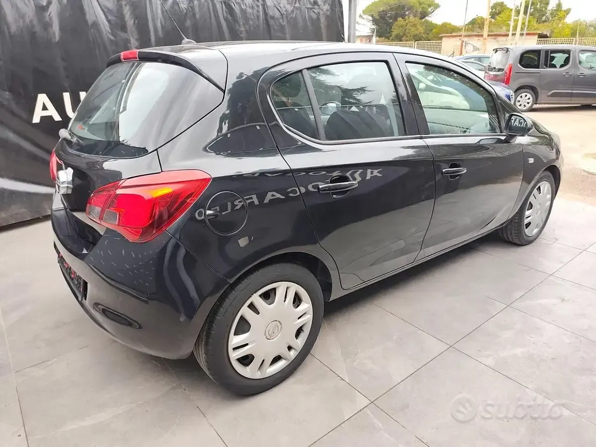 Usata Opel Corsa 90 CV (66 kW) 2016 Nero Utilitaria
