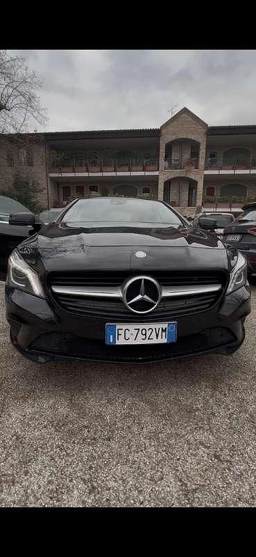 Usata Mercedes CLA220 Night 177 CV (130 kW) 2016 Berlina