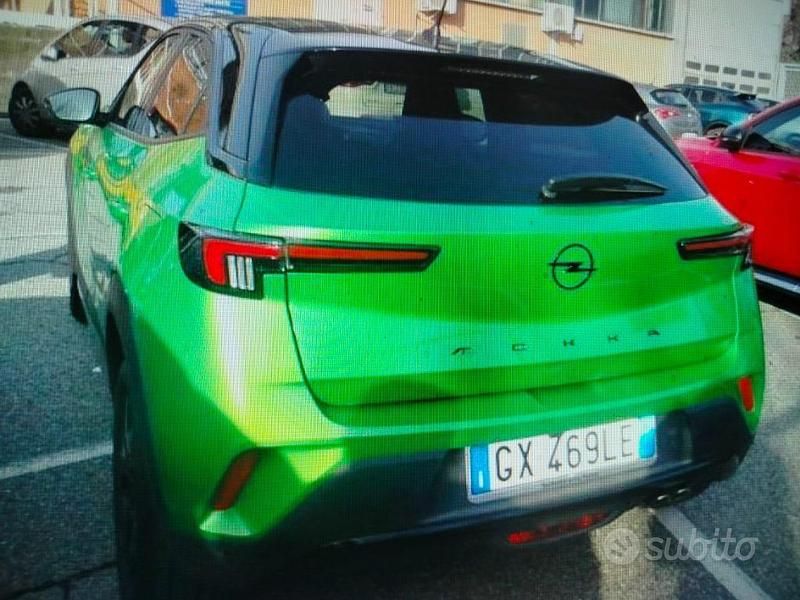 Usata Opel Mokka 130 CV (95 kW) 2024 Verde SUV