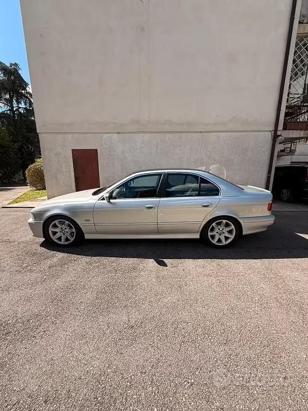 Usata BMW 530 Efficient Dynamics 2001 Grigio Berlina