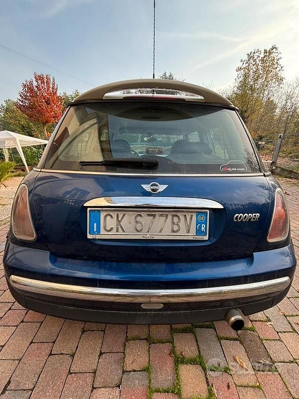 Usata Mini Cooper 116 CV (85 kW) 2004 Blu Utilitaria