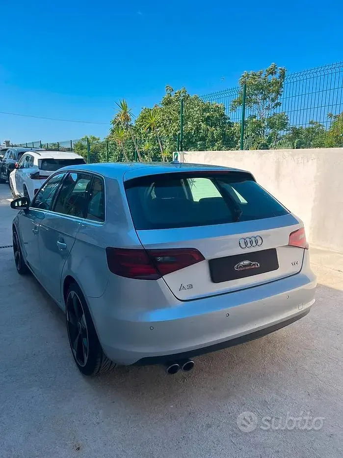 Usata Audi A3 Attraction 150 CV (110 kW) 2014 Grigio Berlina
