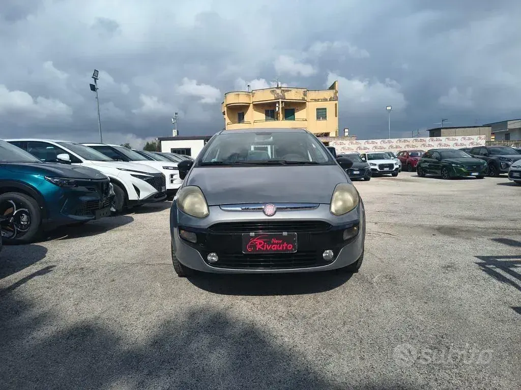 Usata Fiat Punto Evo Dynamic 69 CV (50 kW) 2010 Grigio Utilitaria