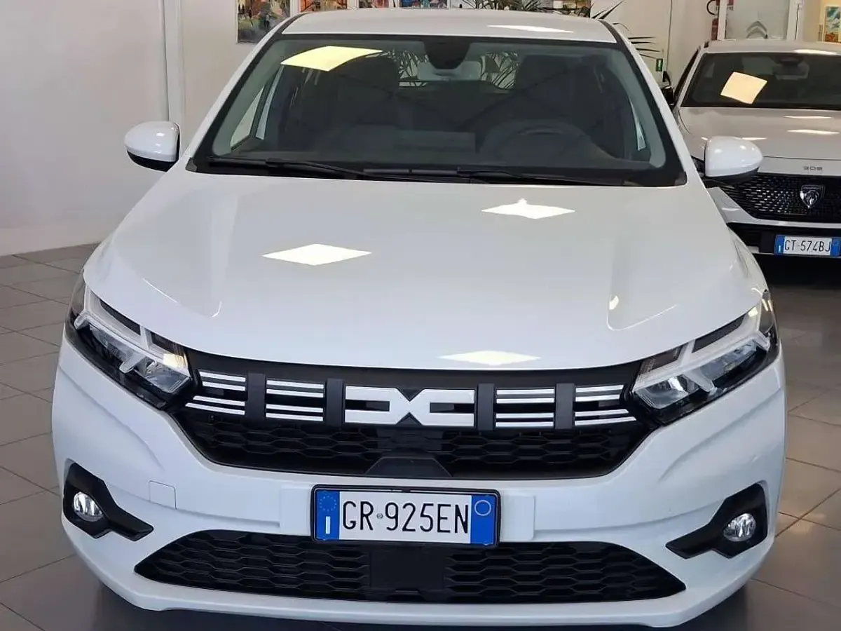 Usata Dacia Sandero Comfort 67 CV (49 kW) 2024 Bianco Berlina