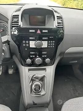 Usata Opel Zafira 116 CV (85 kW) 2011 Nero Monovolume