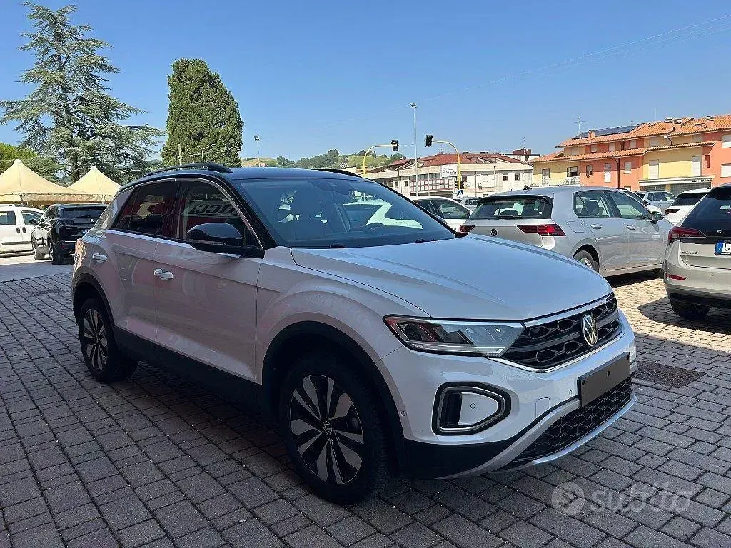 Usata VW T-Roc Goal 116 CV (85 kW) 2025 Bianco SUV
