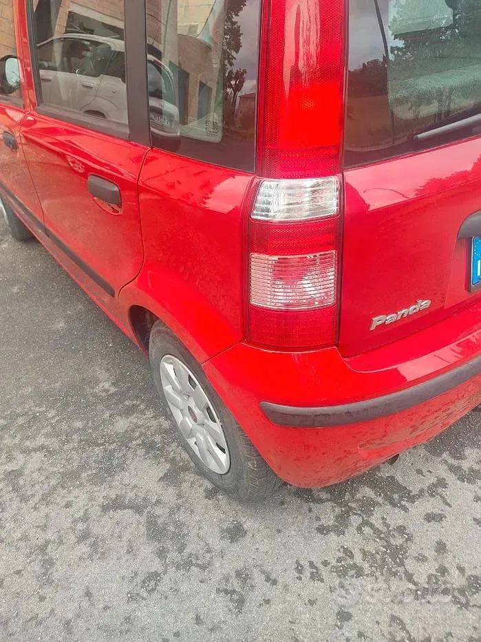 Usata Fiat Panda 69 CV (50 kW) 2011 Rosso Utilitaria