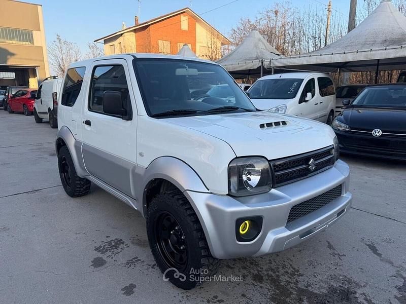 Usata Suzuki Jimny 86 CV (63 kW) 2016 Bianco SUV