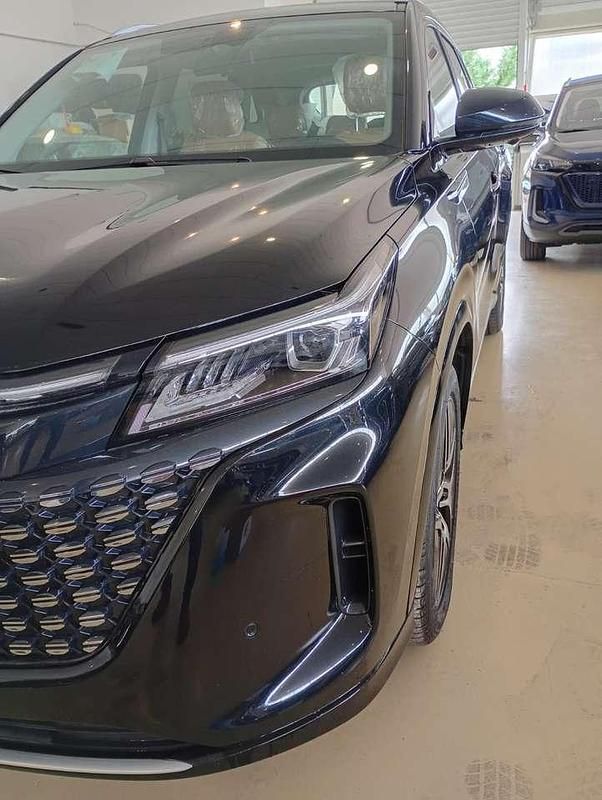 Nuova DFSK E5 184 CV (135 kW) 2025 Nero SUV