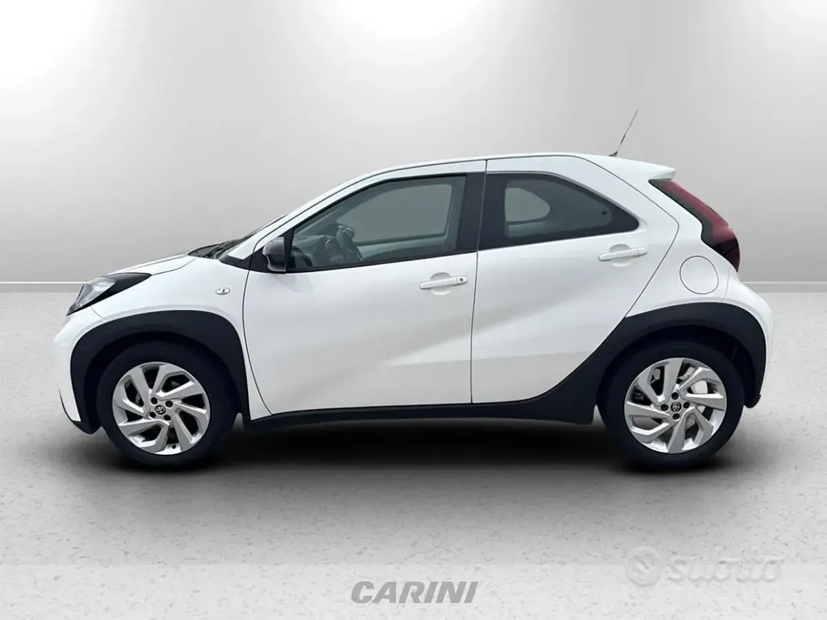 Usata Toyota Aygo X Active 72 CV (52 kW) 2022 Bianco SUV