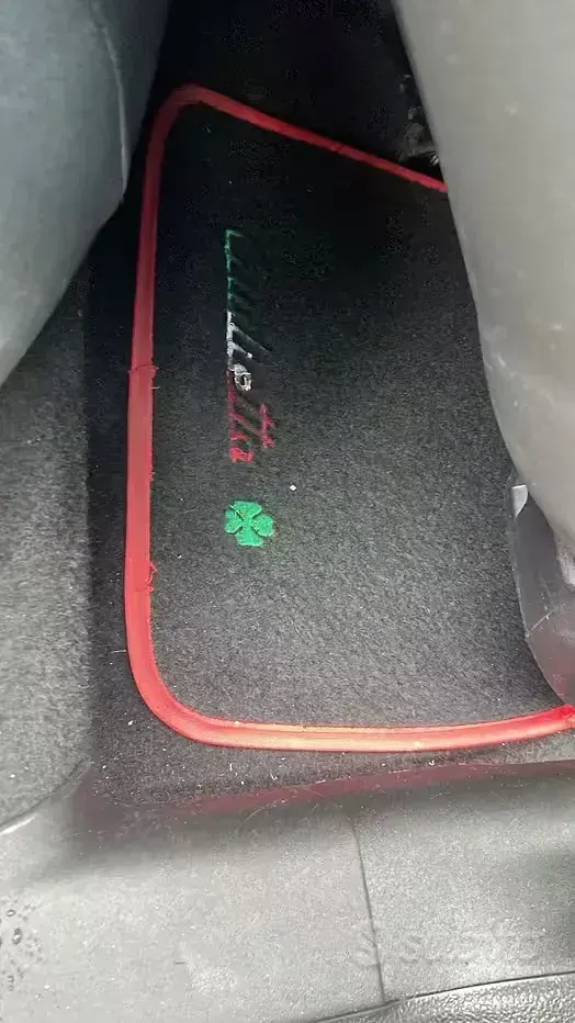 Usata Alfa Romeo Giulietta 105 CV (77 kW) 2014 Grigio Utilitaria