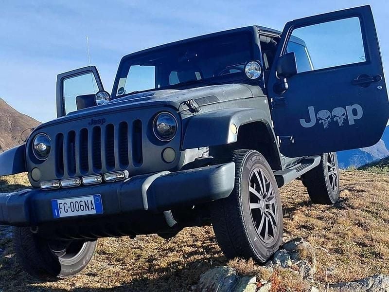 Usata Jeep Wrangler Rubicon 177 CV (130 kW) 2011 Nero SUV