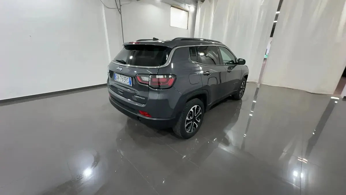 Usata Jeep Compass Limited 130 CV (95 kW) 2023 Graphite grey met. SUV