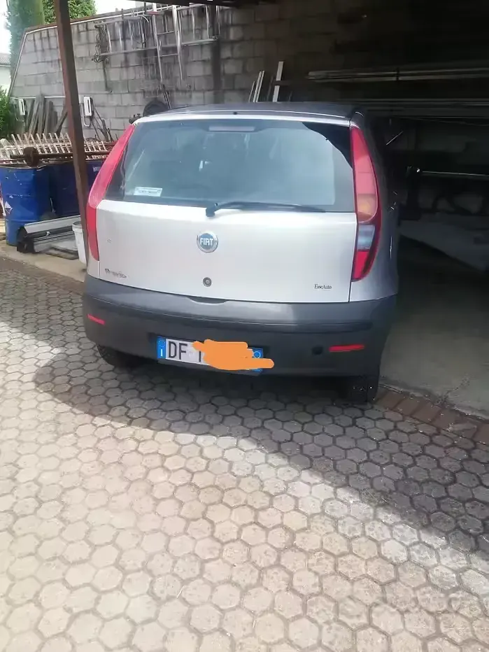 Usata Fiat Punto 80 CV (58 kW) 2007 Utilitaria