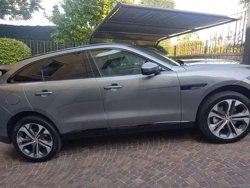 Usata Jaguar F-Pace SE 204 CV (150 kW) 2021 Grigio SUV