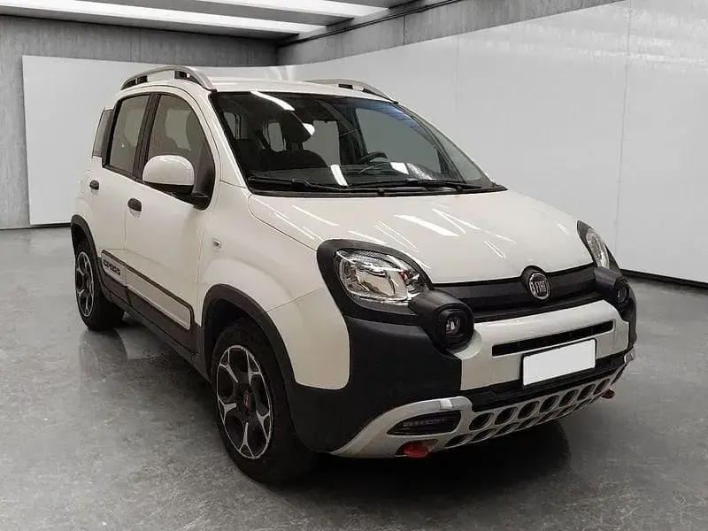 Usata Fiat Panda Cross Cross 69 CV (50 kW) 2022 Bianco Utilitaria
