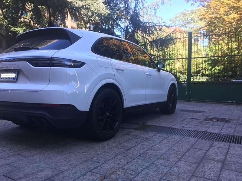 Usata Porsche Cayenne 441 CV (324 kW) 2018 SUV