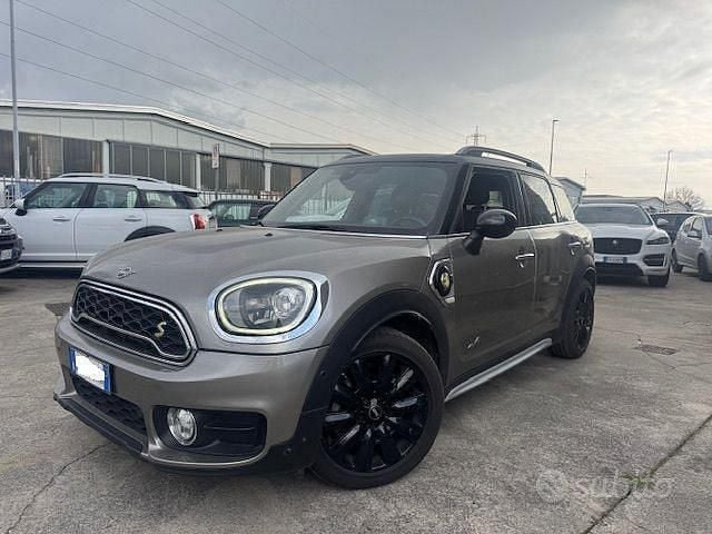 Grigio Usata 2018 Mini Cooper Countryman Hype SUV | 13.900 € (Ottimo prezzo) - Immagine 1/4