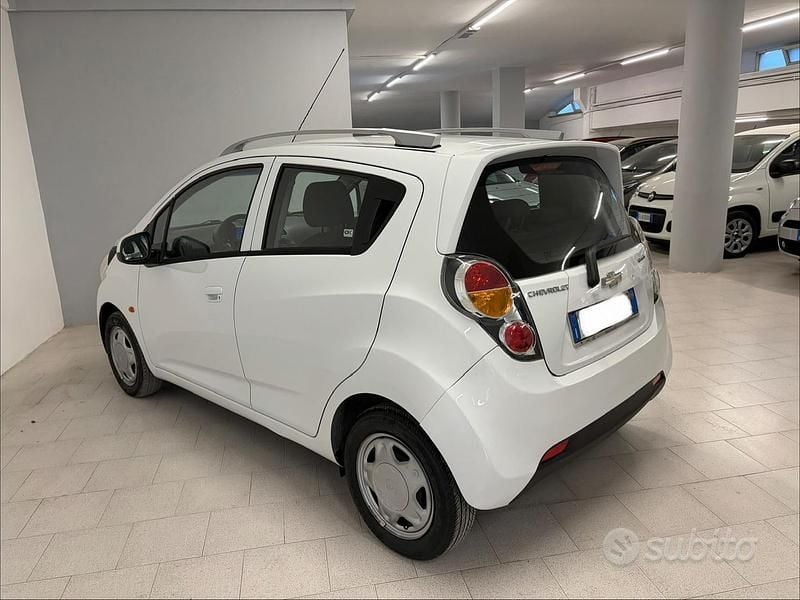 Usata Chevrolet Spark LS 68 CV (50 kW) 2010 Bianco Utilitaria