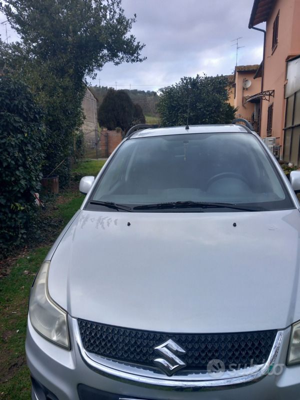 Usata Suzuki SX4 2011 Grigio SUV