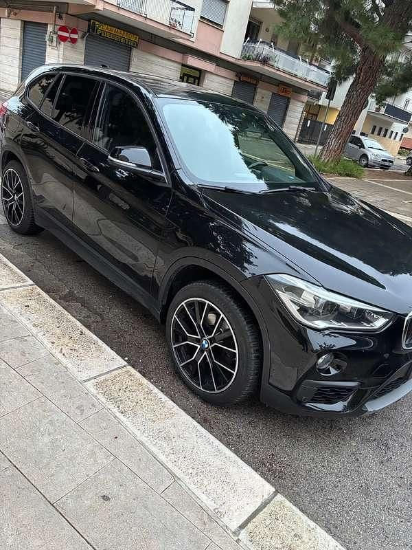 Usata BMW X1 Advantage 150 CV (110 kW) 2016 Nero SUV