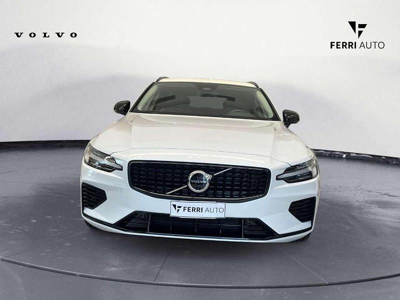 Nuova Volvo V60 Plus 253 CV (186 kW) 2025 Bianco Station wagon