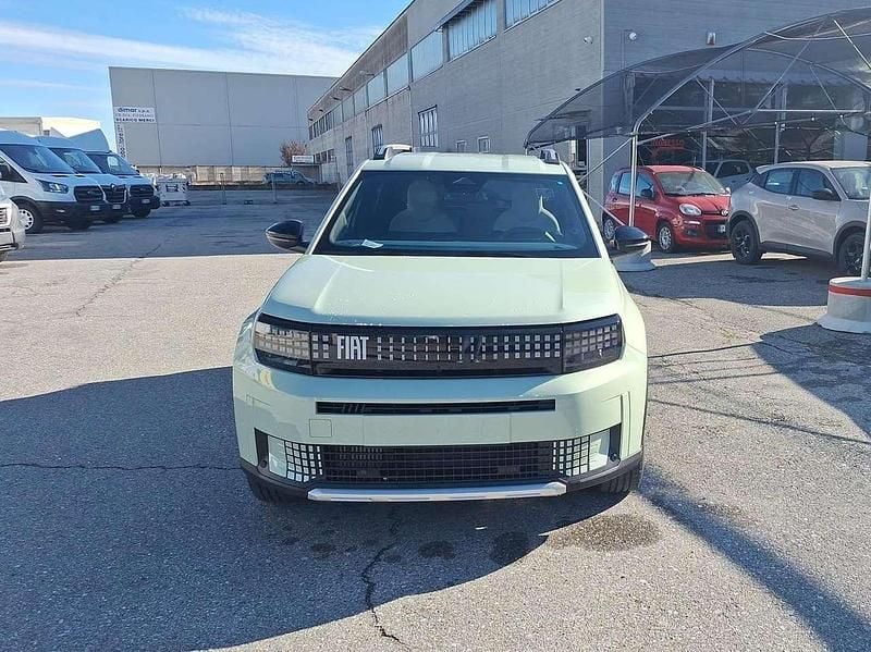 Nuova Fiat Grande Panda La Prima 101 CV (74 kW) 2025 Verde Utilitaria