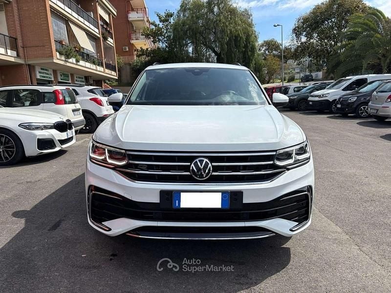 Usata VW Tiguan R-line 150 CV (110 kW) 2021 Bianco SUV