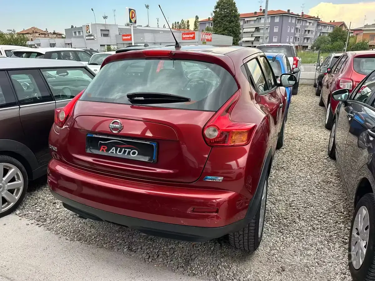 Usata Nissan Juke Acenta 110 CV (80 kW) 2014 Rosso SUV