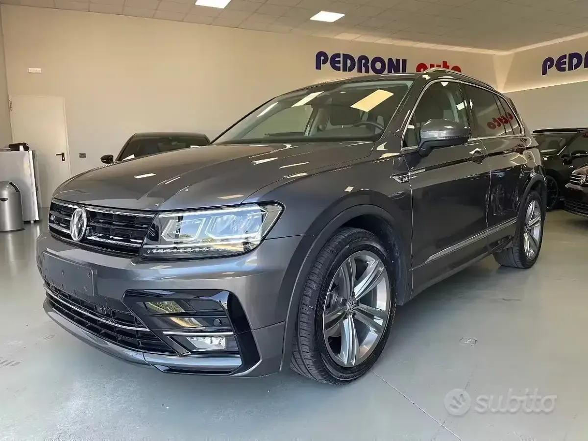 Usata VW Tiguan Advance 150 CV (110 kW) 2020 Grigio scuro metallizzato SUV