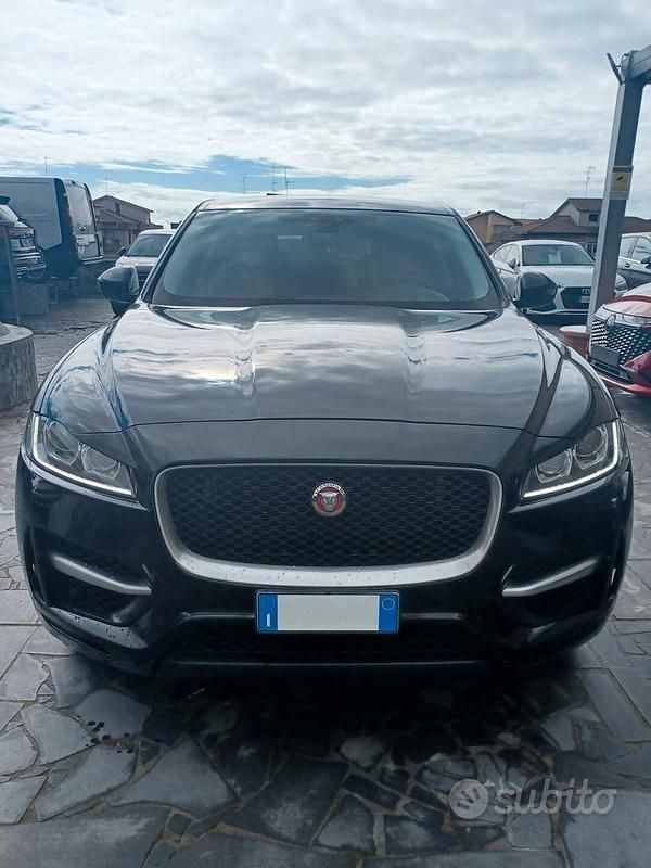 Usata Jaguar F-Pace Portfolio 180 CV (132 kW) 2017 Nero SUV