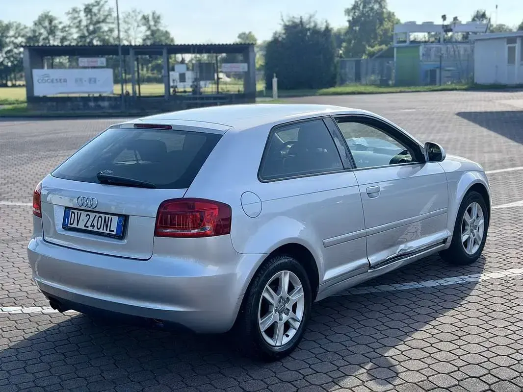 Usata Audi A3 Attraction 105 CV (77 kW) 2009 Utilitaria