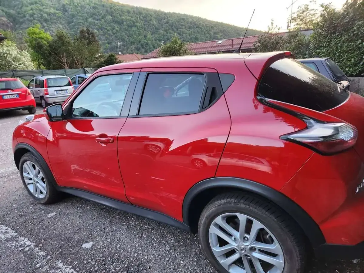 Usata Nissan Juke Visia 110 CV (80 kW) 2015 Rosso SUV