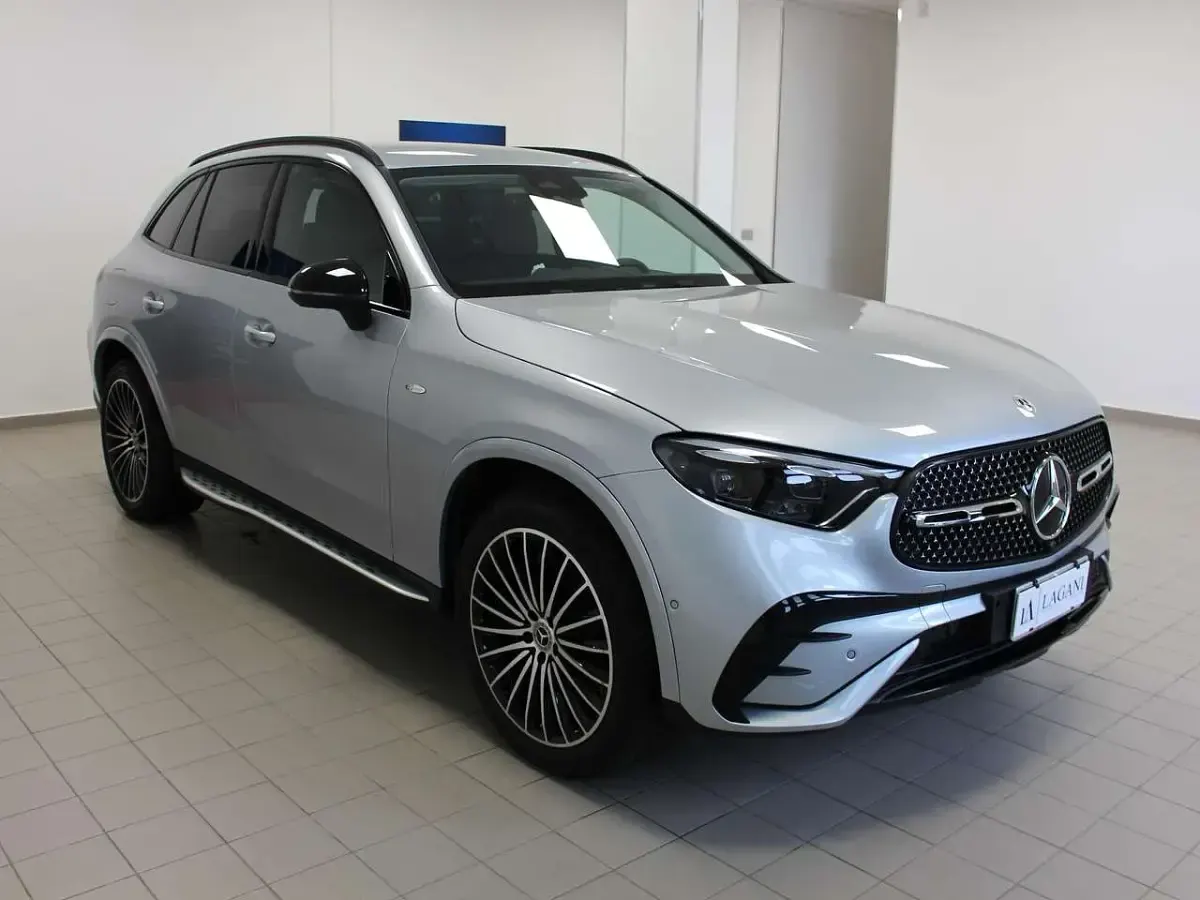 Usata Mercedes GLC300 Advanced 332 CV (244 kW) 2025 Argento SUV