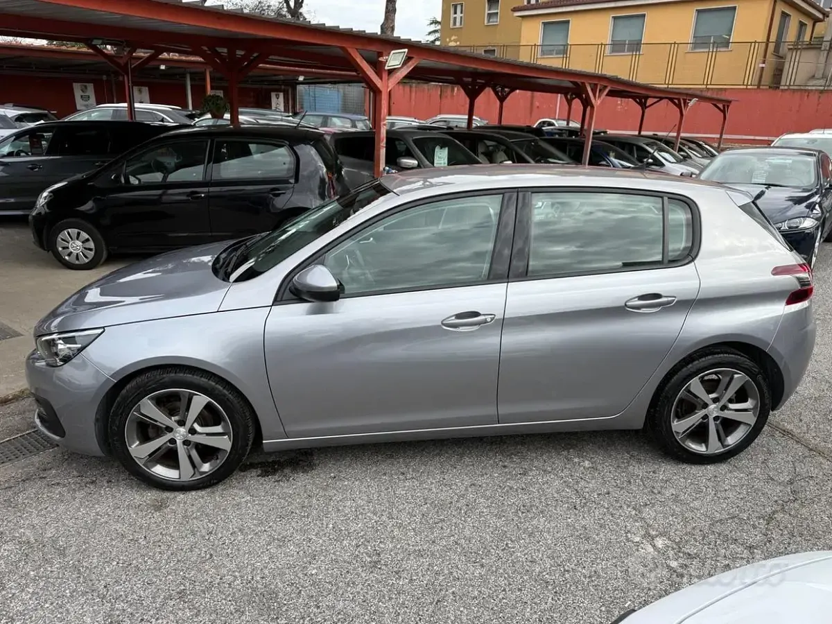 Usata Peugeot 308 Business-Line 99 CV (72 kW) 2018 Grigio Berlina