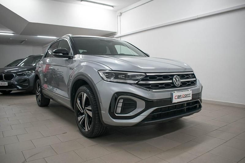 Usata VW T-Roc R-line 150 CV (110 kW) 2023 Argento SUV