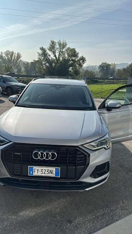 Usata Audi Q3 Business 190 CV (139 kW) 2019 Argento SUV