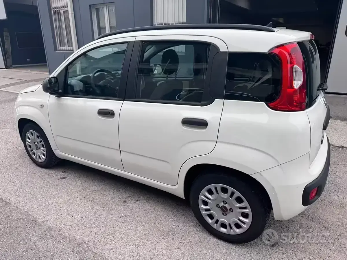 Gebraucht Fiat Panda Lounge 69 PS (50 kW) 2012 Weiß Kleinwagen