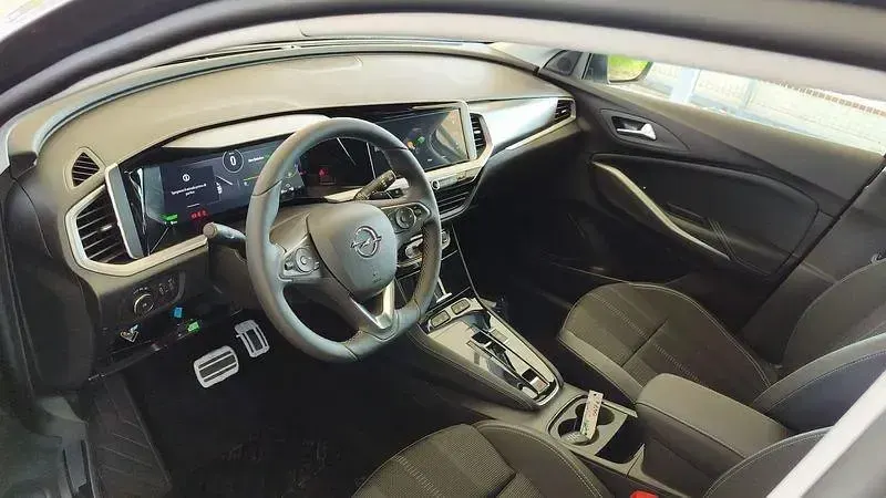 Nuova Opel Grandland X Business Elegance 224 CV (164 kW) 2025 Grigio SUV