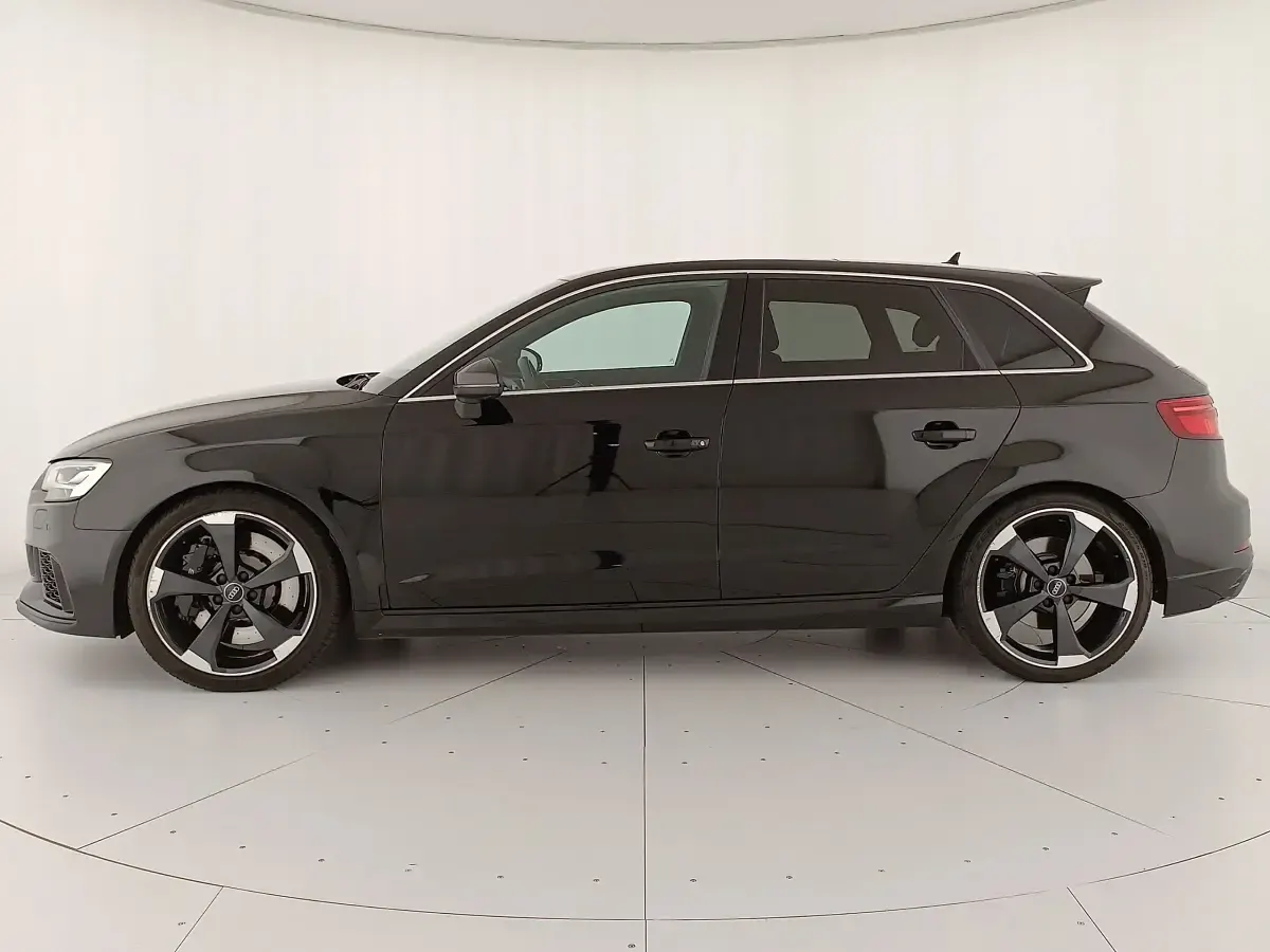Usata Audi RS3 400 CV (294 kW) 2020 0e nero mito metallizzato Berlina