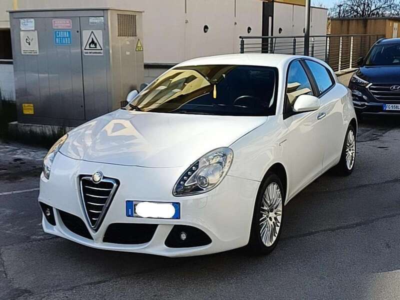 Usato 2011 Alfa Romeo Giulietta 2.0 Diesel 170 CV (5.500 €)