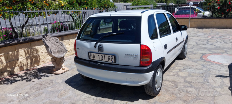 Usato 1998 Opel Corsa 1.0 Benzin 45 CV (3.300 €)