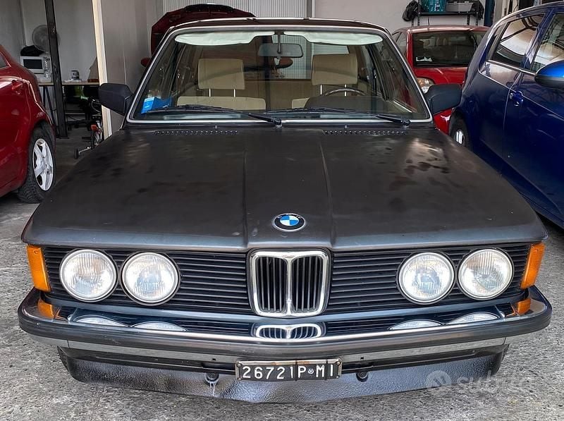 Usata BMW 318 1982 Grigio Coupé