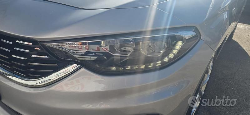 Usata Fiat Tipo Lounge 120 CV (88 kW) 2018 Grigio Berlina