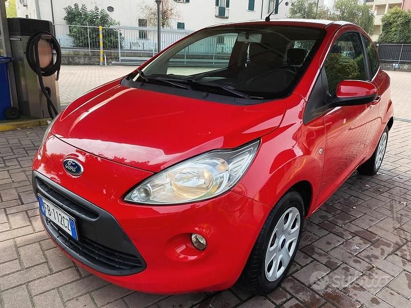 Usata Ford Ka 69 CV (50 kW) 2015 Rosso Utilitaria