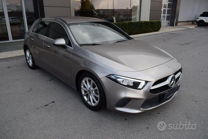 Usata Mercedes A200 Executive 163 CV (119 kW) 2021 Grigio Berlina