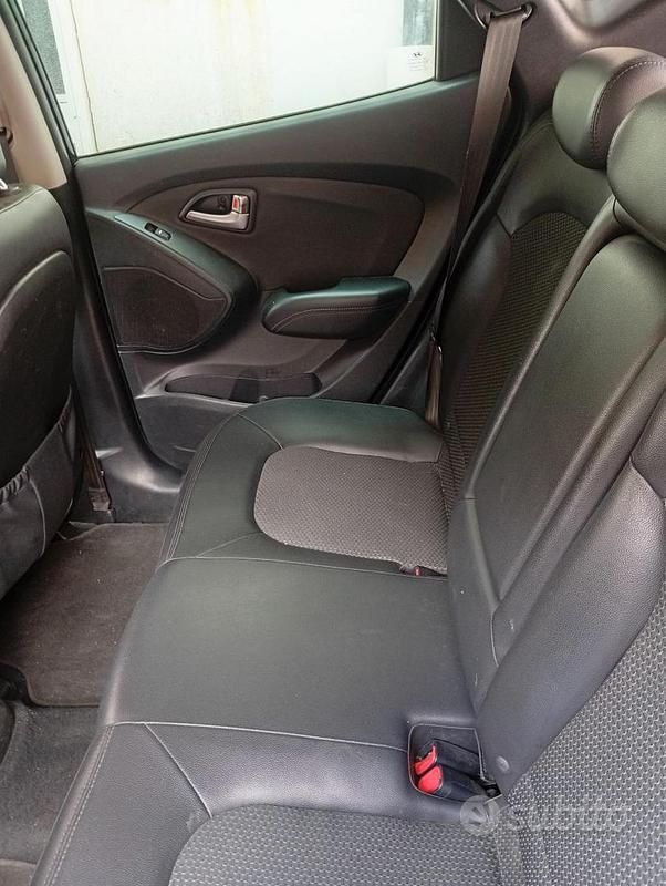 Usata Hyundai ix35 135 CV (99 kW) 2013 Nero SUV